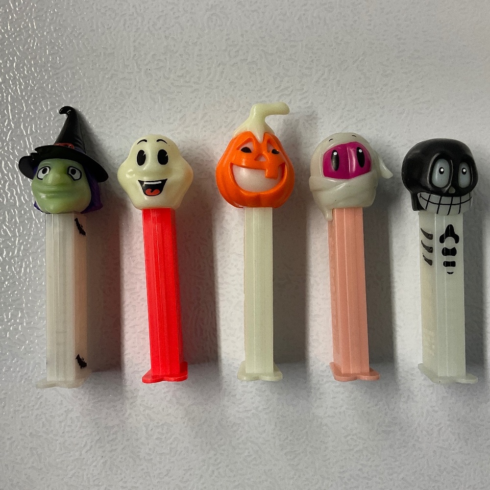 PEZ Halloween glow in the dark Dispensers RARE
